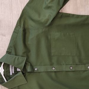 VanHeusen Men's Green Dress Shirt